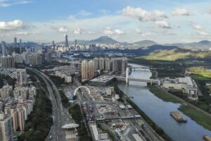 Shenzhen’s Transformation A Glimpse Across and Along the disappearing Border