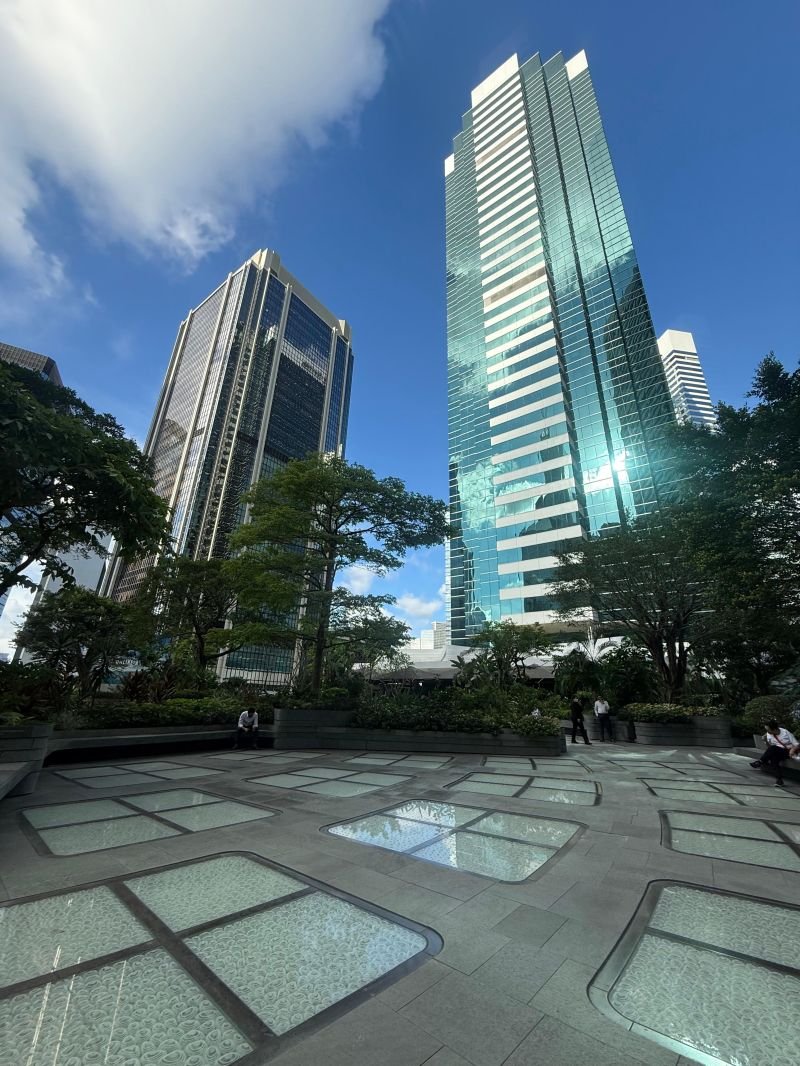 Can We Please Have “Provisional Outside F&B Seating” in Hong Kong Now